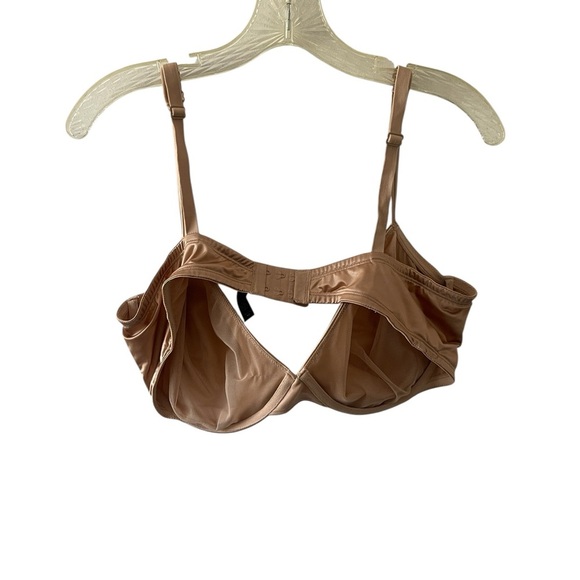 SKIMS 42D Underwire T shirt bra nude lightweight comfort support women’s - Picture 2 of 5